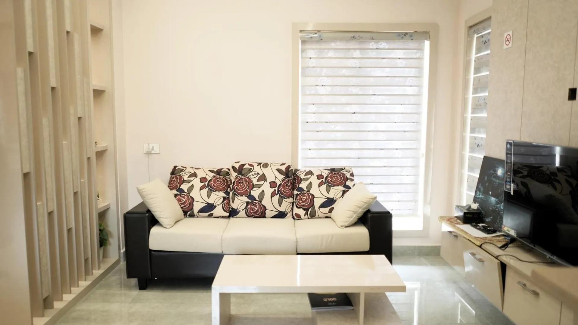 Casa Blu Villa And Event Space 팔라카드 0*,